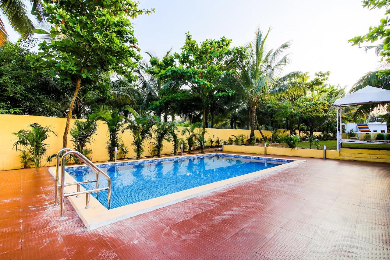 Oyo Flagship 19362 Sai Coco Resort Morjim Exterior photo